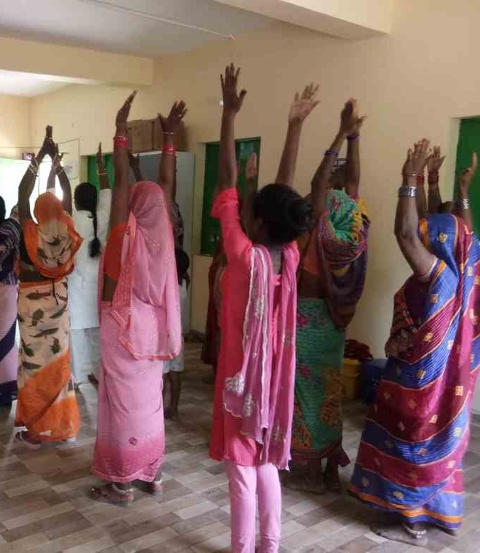 Conduct health Mela at HWC PAREGWA block jogapatti district West Champaran through CHO Anil Kumar palsaniya @AyushmanHWCs <a href="/MoHFW_INDIA/">Ministry of Health</a> <a href="/vishalchauhan_1/">Vishal Chauhan</a> <a href="/BiharHealthDept/">Bihar Health Dept</a> <a href="/SHSBihar/">State Health Society Bihar</a>  <a href="/DrAkashMalik/">Akash Malik</a>  <a href="/Somesh_KumR/">Somesh Kumar</a> <a href="/NHSRCINDIA/">National Health Systems Resource Centre</a> <a href="/JhpiegoIndia/">JhpiegoIndia</a>
<a href="/AjayShahiDr/">Dr. Ajay Kumar Shahi</a> <a href="/yadavtejashwi/">Tejashwi Yadav</a>
<a href="/samapti59527642/">Dr Samapti Pal</a>