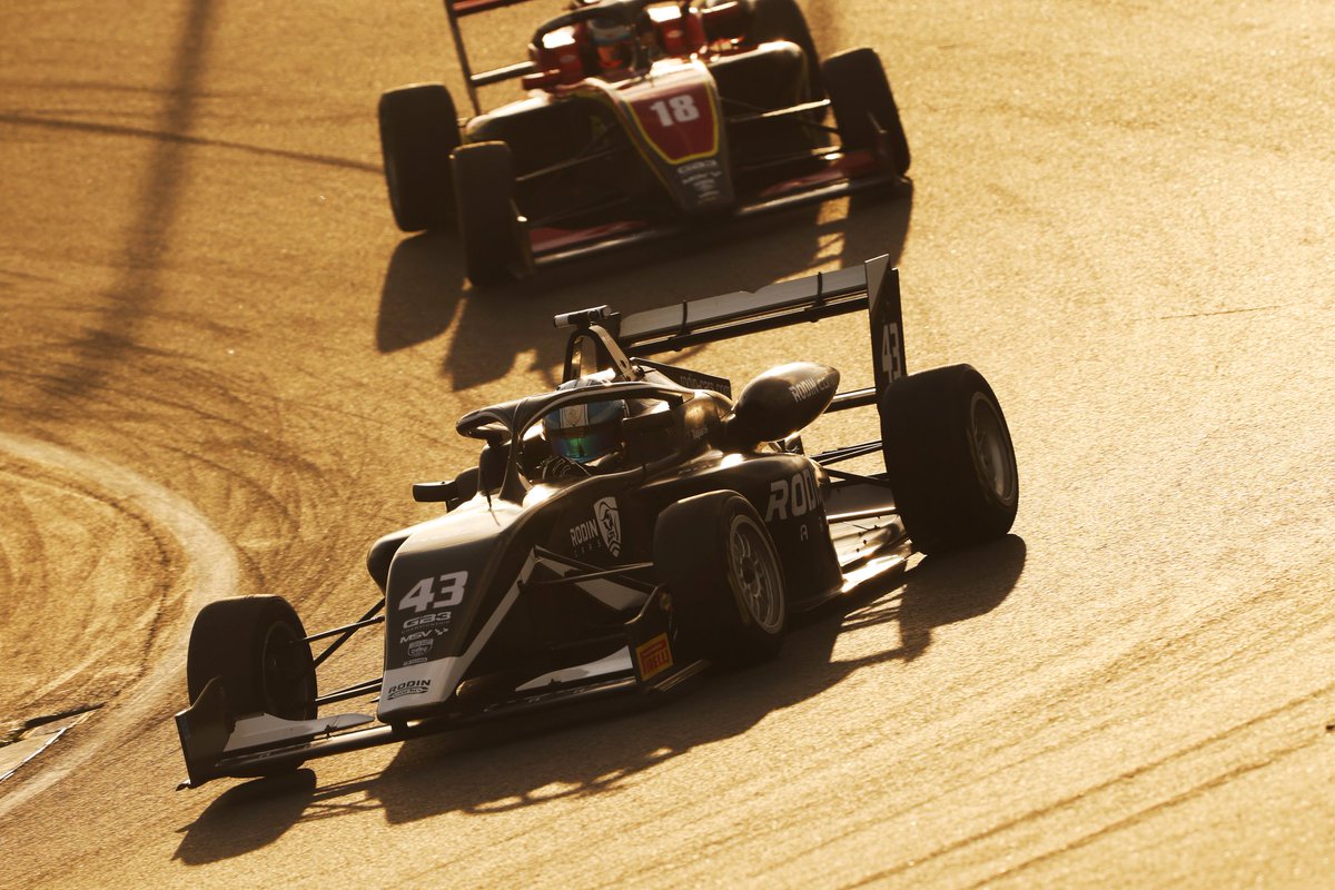 Costa Toparis tweet media