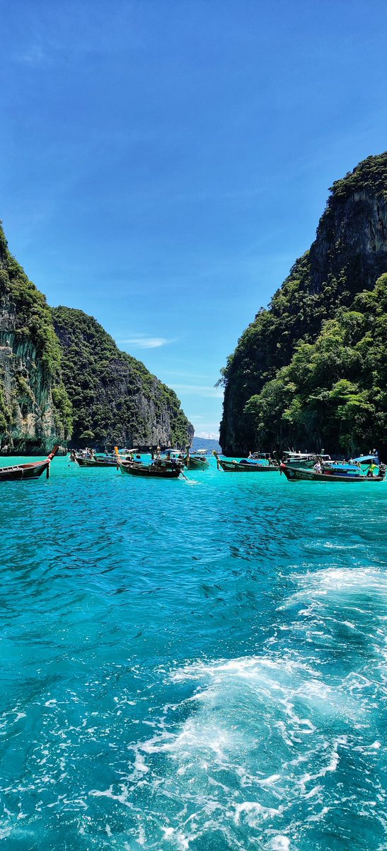 Manraj_Bhamra's tweet photo. Paradise in Thailand 🇹🇭 https://t.co/3CHRS38HBY