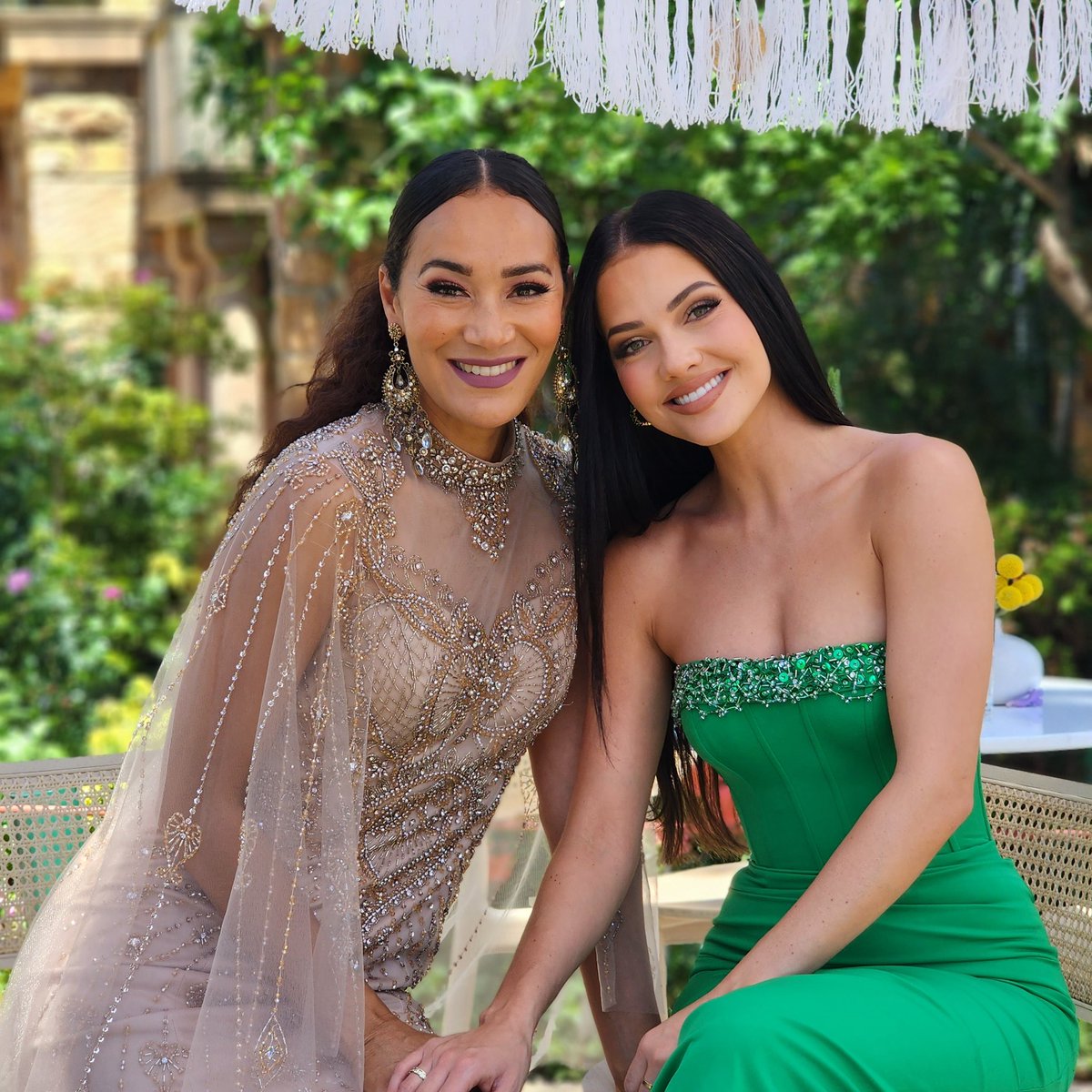 A stunning moment captured at the Santam Women of the Future Awards! 
Our radiant Miss South Africa @natasha_joubert , alongside our fabulous MC @jo_annstrauss , gracing us with their presence. Empowered women making waves! 

#SantamWOTF #LancomeAfrica #FairladyxTruelove