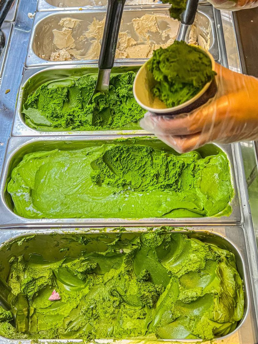 Hortewani's tweet photo. The world is more beautiful because of ice cream, and life is sweeter because of ice cream. https://t.co/9CyenhifGL