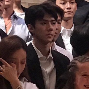 SEHUNL00K's tweet photo. lq pics but he is so handsome https://t.co/RRnJeO3bmH