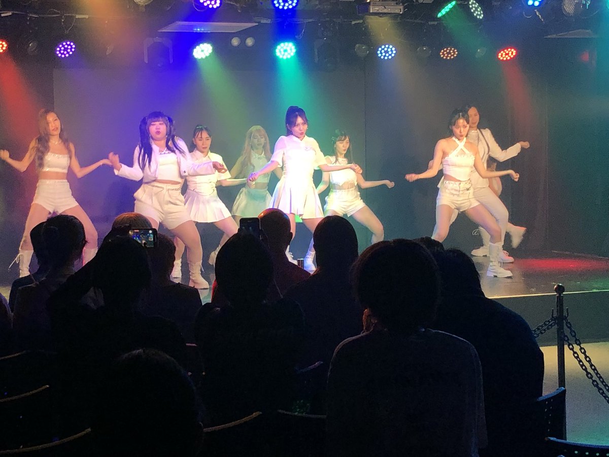 Sle_pan's tweet photo. 「THE COVER SHOW vol.７」

非常に盛りあがっております！
相変わらずの大歓声に
うちの大五郎もツヤツヤしてます！

#カバショ７
#スレンダーパンダ
#今日覚えた言葉はキッチ
#毎度豪華なお弁当
#大五郎
#子連れ狼 https://t.co/WWzxHCgmg2