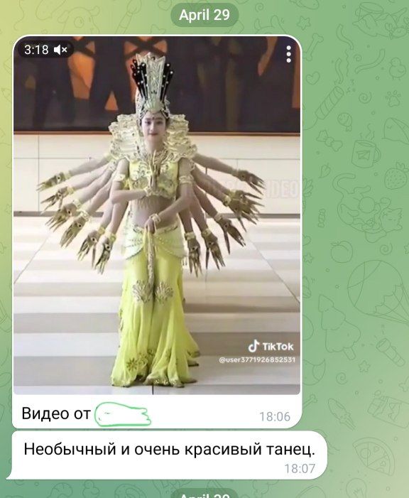 assoly's tweet photo. @tagir_valeev было похожее
 видео от мамы с "девочками из Татарстана" с наложенной песней и прочими атрибутами. Оказалось, это слабослышащие танцоры из Китая https://t.co/U0LHFVn3HD https://t.co/lrrVFQws5O