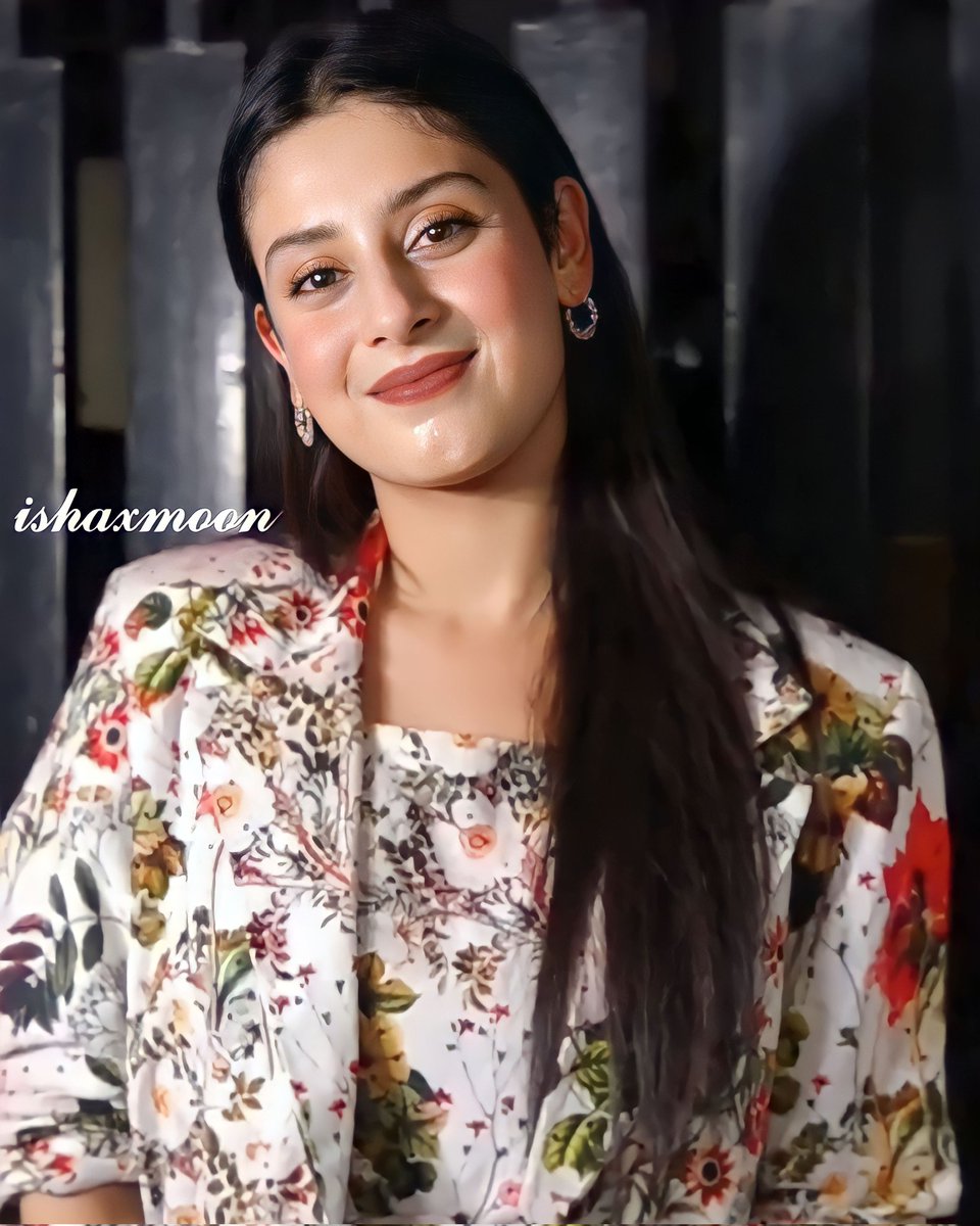 ⚠️ TREND ALERT ⚠️

Date - 15 Oct ( TODAY )
Time - 6 pm (ist)
Tagline - Revealed by official FC @IshaMalviyaFC_ five mins before trend

The official FC followed by isha decide to change the trend time so everyone don't get confuse and get ready #IshaMalviya #IshaSquad #BiggBoss17