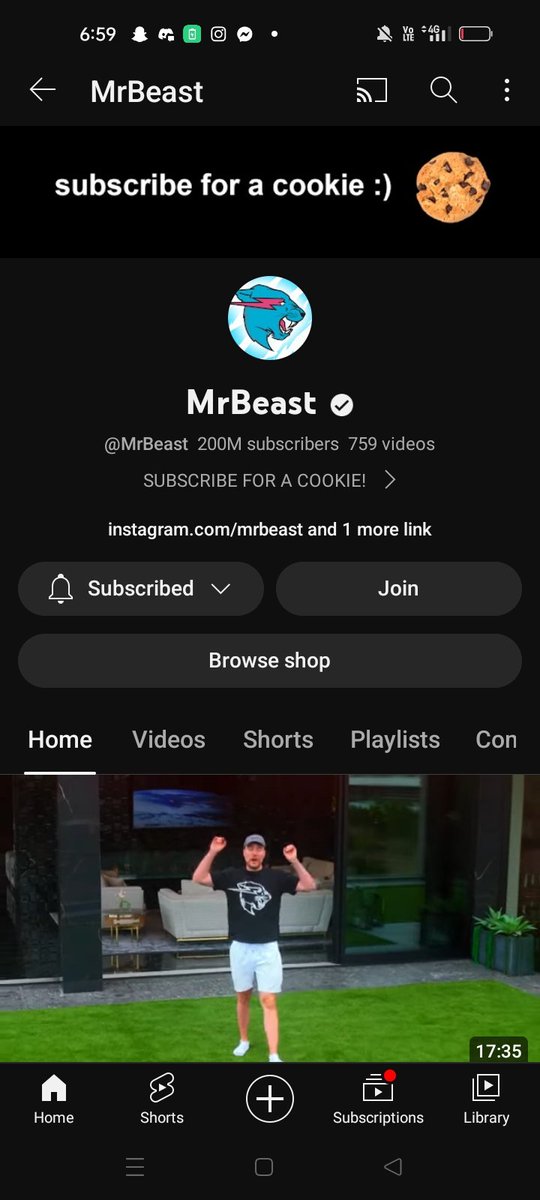 UnknownShorts's tweet photo. Congrats @MrBeast for hitting 200 Million subscriber milestone! https://t.co/xA89VrBpp1