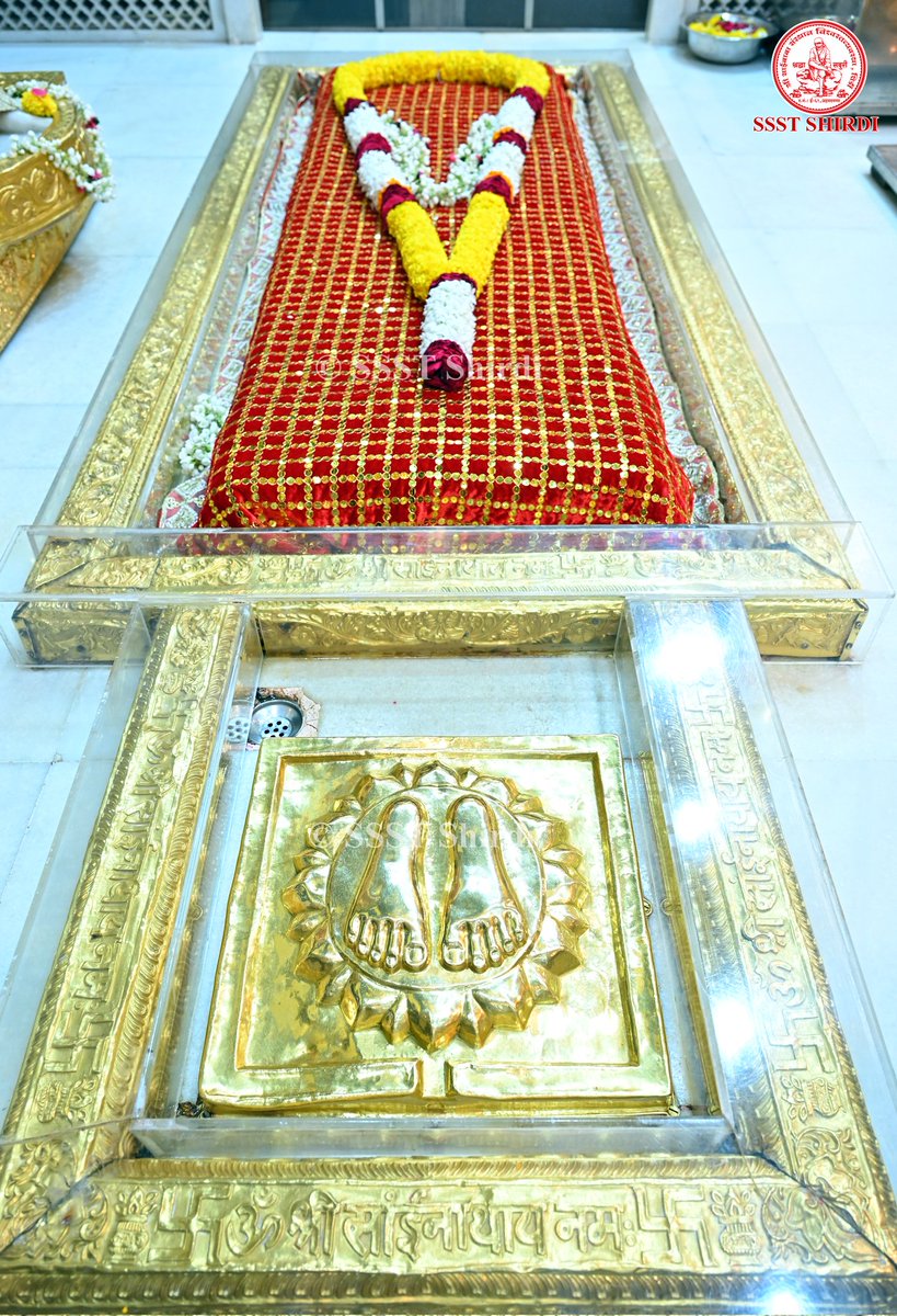 *!! ॐ साई राम !!*
*श्री साईबाबा संस्थान विश्वस्त व्यवस्था,शिर्डी*
*!! ॐ Sai Ram !!*
*Shri Saibaba Sansthan Trust, Shirdi*
≈≈≈≈≈≈≈≈≈≈≈≈≈≈≈≈≈
 *आरती :- धूपारती* 
*रविवार १५ ऑक्टोबर २०२३*     
*Aarti :- Dhooparti*
*Sunday 15 October 2023*