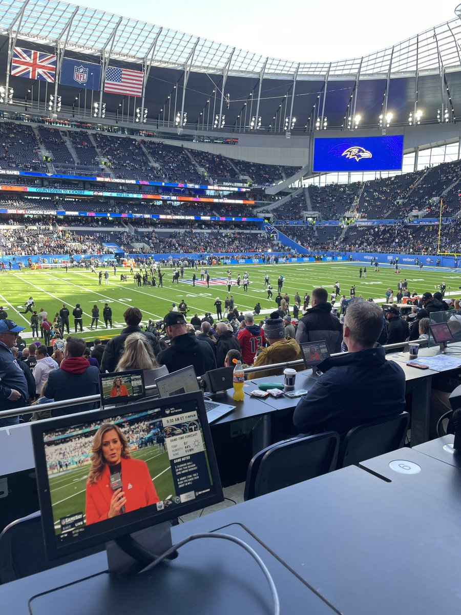 TheTouchdownNFL's tweet image. Pregame warmups are underway. What do we predict for #Titans #RavensFlock today? #NFLLondonGames