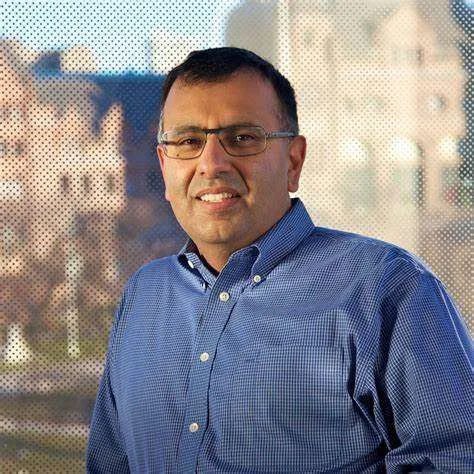 PharminPractice's tweet photo. Professor Zubin Austin confirmed for the inaugural Pharmacy in Practice conference

#piplive2024 #pharmacy #pharmacyshow #pharmacyhour

https://t.co/LW4PZErRaA https://t.co/AP7CJi1Hda