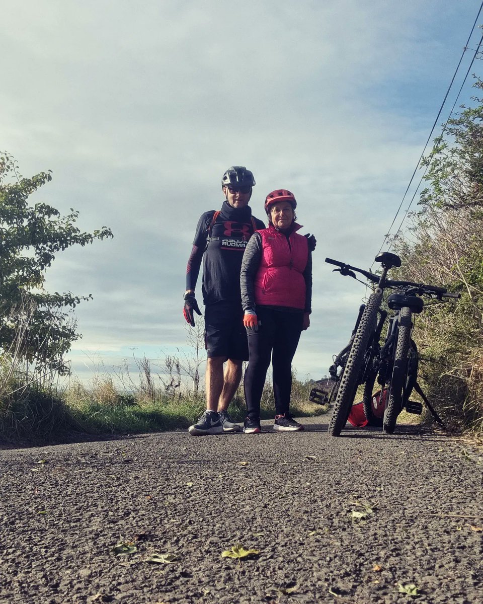 fruitman123's tweet photo. #cyclesunday with birthday girl @traceym56015445 👌 https://t.co/6hyoEswkI2