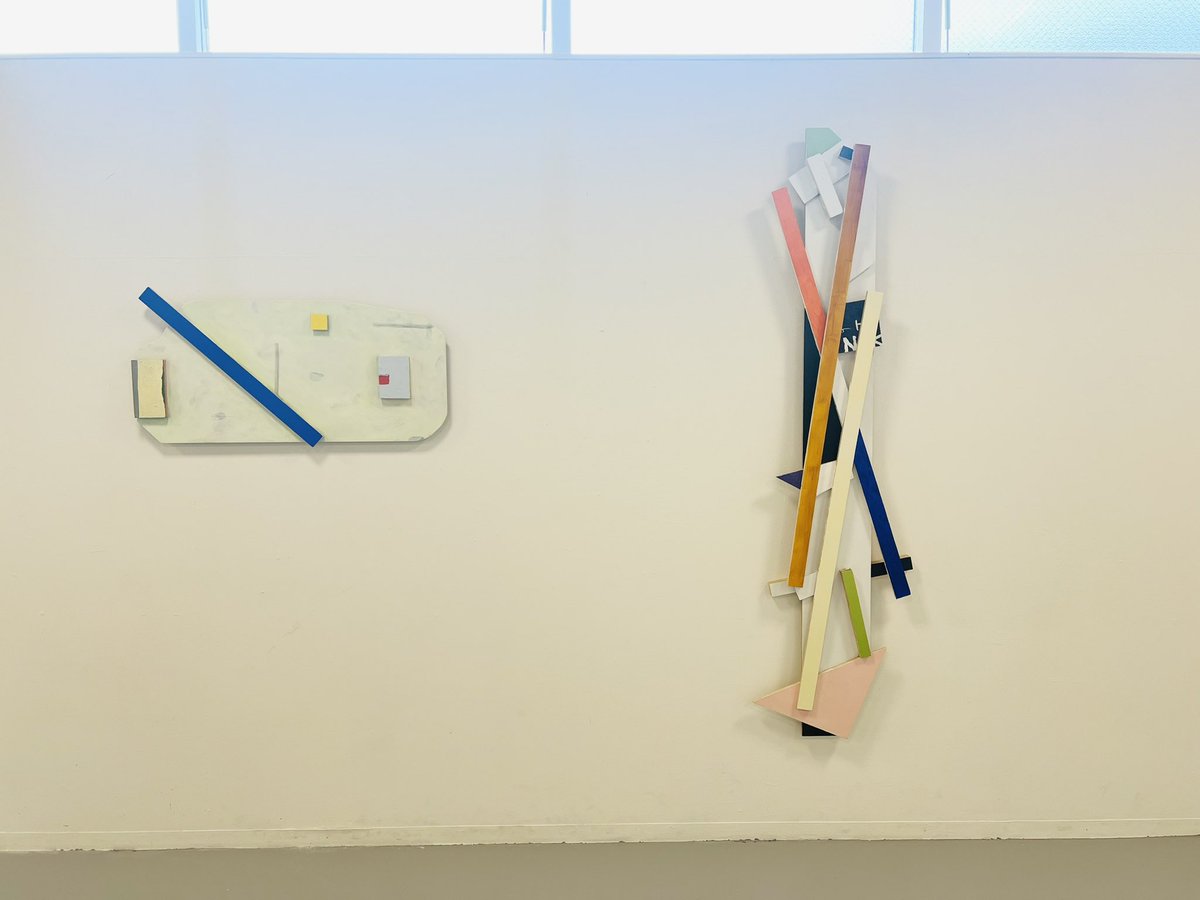 東京造形大学の学園祭3日間終わりました。毎年楽しみにしている、絵画棟の展示。
特に好きだった作品8選です。
これら以外も勿論素敵な作品ばっかりだったので、ときおり社会で不条理な逆境に会っても、それぞれみんなが自分だけ獲得した「作る楽しさ」を忘れずに生きてほしい😇
(1/2) 