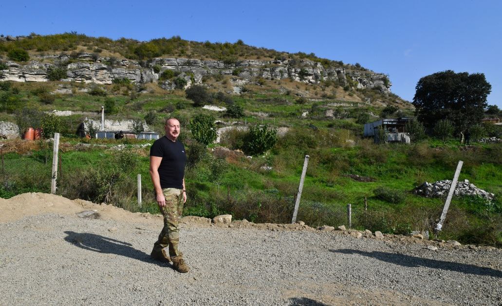 🇦🇿Azərbaycan Prezidenti İlham Əliyev Şuşa rayonunun Malıbəyli kəndində #Shusha #Karabakh #KarabakhisAzerbaijan #Azerbaijan