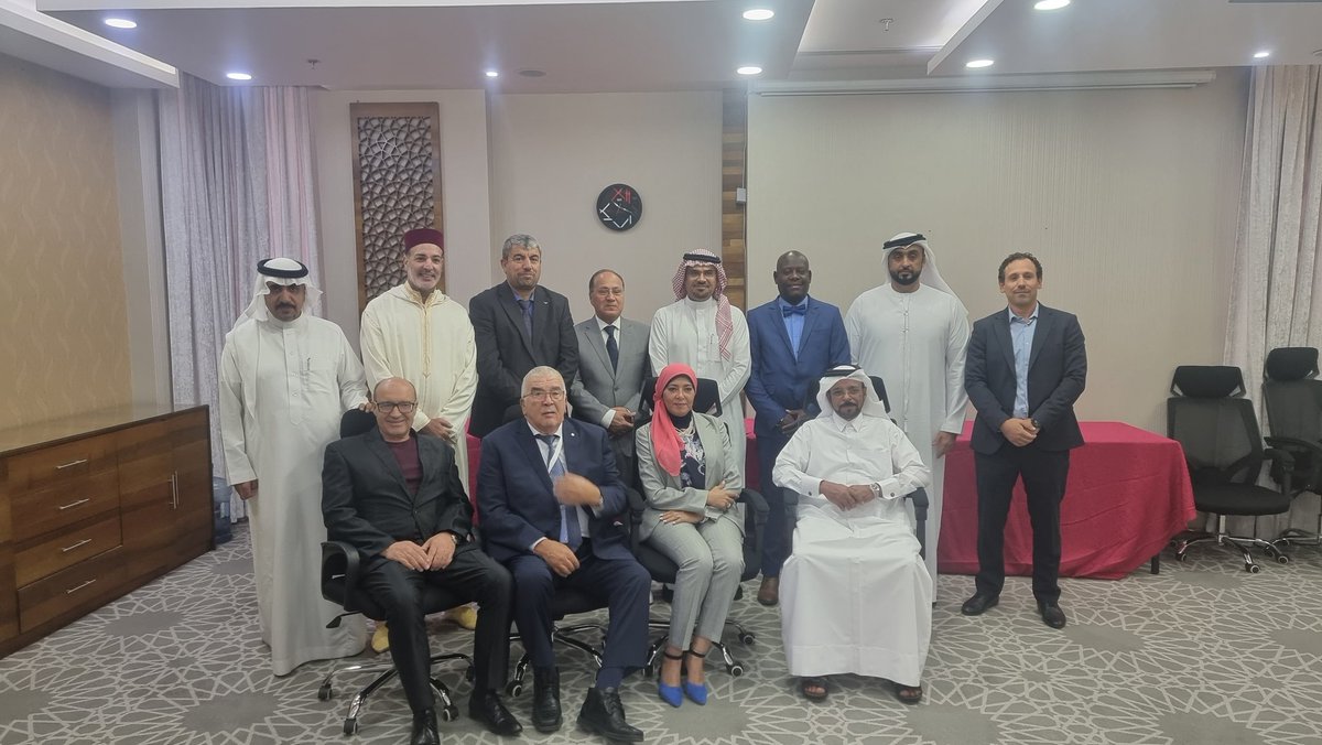 arab_archery's tweet photo. عقد اليوم في الرياض اجتماع المكتب التنفيذي للاتحاد برئاسة الاستاذ ابراهيم الدوسري وبحضور نواب واعضاء المجلس  والأمين العام 
وقدناقش المجلس العديد من المواضيع المدرجه على جدول الاعمال وقدم رئيس الاتحاد شكره وتقديره للاتحاد السعودي برئاسة مشعل الحكير على اقامة  البطوله العربيه ١٣ https://t.co/gR0dCPMHNy