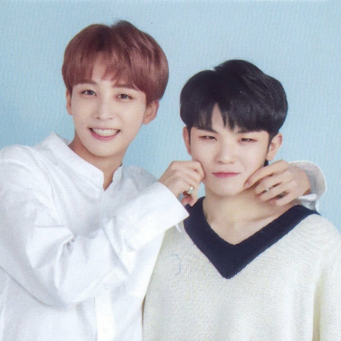 uribboo's tweet photo. to: @sillyrenjuns 
from: anon

💌 hii cosmicey-poo 🏳️‍🌈 https://t.co/Y5eLgEuQYA