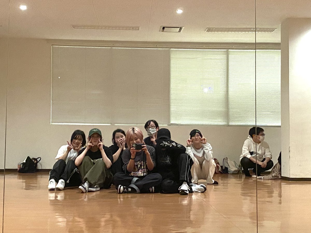 WSmiume's tweet photo. 大阪WS2日目！シャンティ🚬フル尺レッスン💃時間に余裕があったから久々にお手本で踊ったりも出来ました☺️🎶今日体力アホほど使ったね🤣🤣シャンティの後はいつも疲労感ががっつりきますwwみんなもたくさん動いたから身体休めてあげてね❣️年内もう1回くらい大阪来れたらいいなぁ🌈ありがとう🙌 https://t.co/5fcj9PhLSw