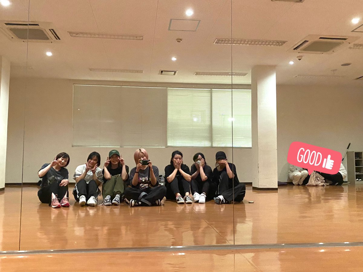 WSmiume's tweet photo. 大阪WS2日目！シャンティ🚬フル尺レッスン💃時間に余裕があったから久々にお手本で踊ったりも出来ました☺️🎶今日体力アホほど使ったね🤣🤣シャンティの後はいつも疲労感ががっつりきますwwみんなもたくさん動いたから身体休めてあげてね❣️年内もう1回くらい大阪来れたらいいなぁ🌈ありがとう🙌 https://t.co/5fcj9PhLSw