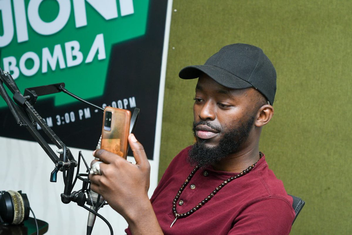 swahilipothub's tweet photo. It's a wrap here @sautiyapwani .Thanks all for tuning in for #KooStore. Let's meet next week Same time same day. https://t.co/NBZoEyHtLc