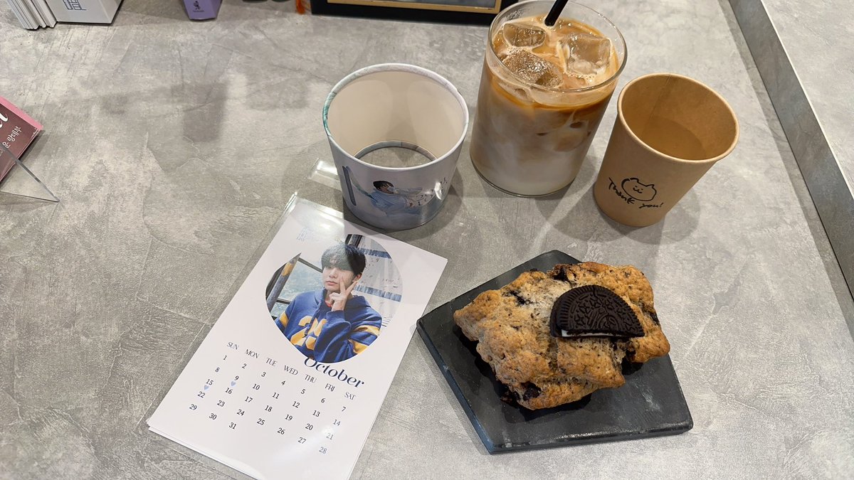 yoonmeri's tweet photo. ひすんさんおめでとう〜🎂✨
行ってみたかったカフェ☕で
素敵空間すぎました🫶

#HappyHeeseungDay 
#ENHYPEN 
#our_babyhamstar_day
@chi___21n https://t.co/2iPIE6T2Wc