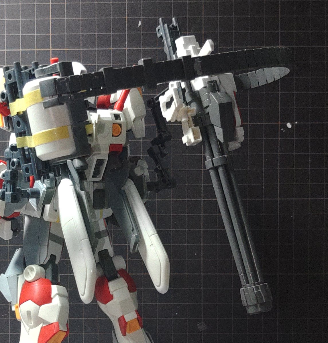 BuchiMA2's tweet image. #猫がいる暮らし
この子にジャイアント･ガトリング等を持ってかれたのですがやっと全て見つかりました🙂    5号機の製作を半分諦めていましたがやっと再開出来ます。(パーツが全部揃うのがこんなに嬉しい事だとは、、、仕方ないとはいえ油断してましたね😊)