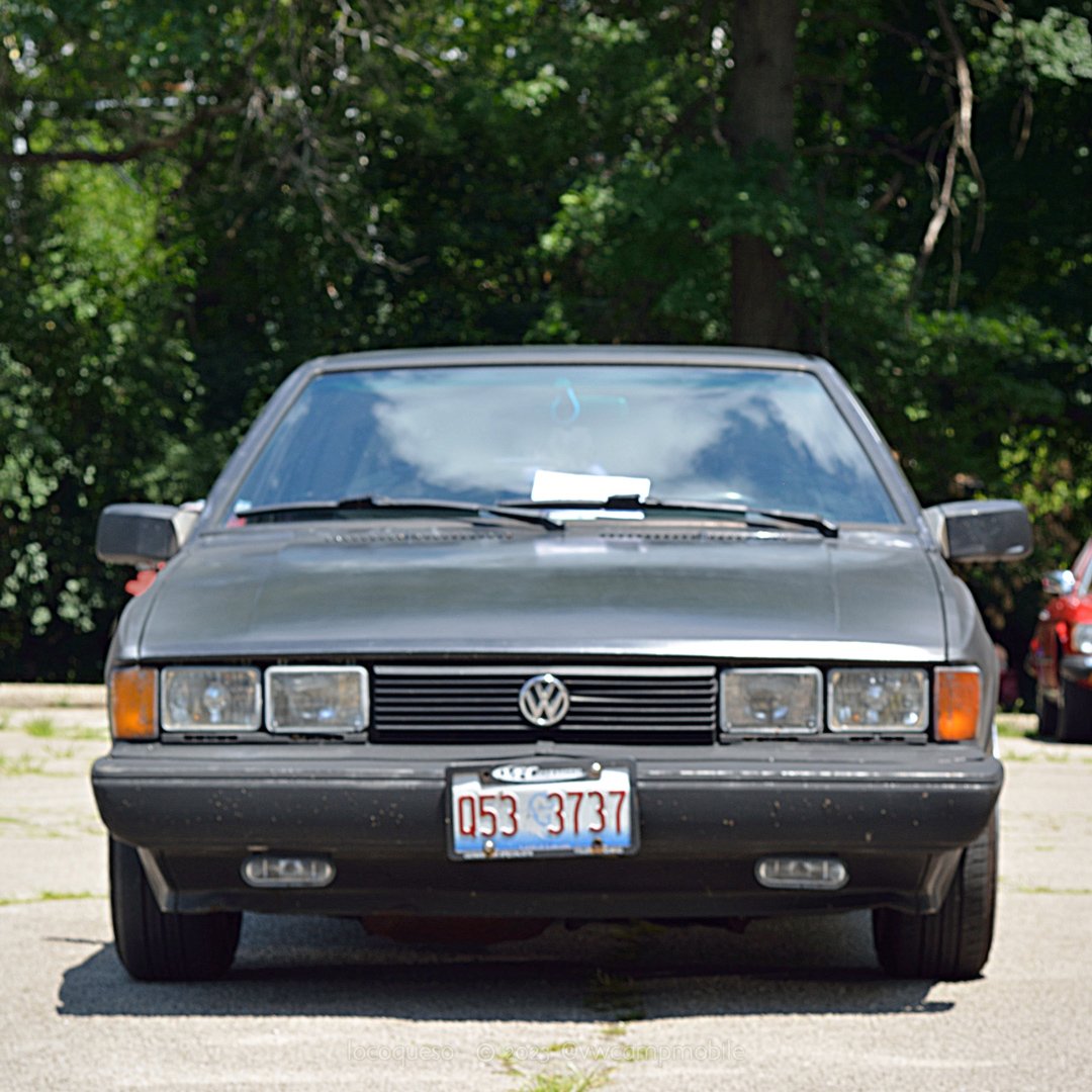 vwcampmobile's tweet photo. We're going back to 1985 with this Volkswagen Scirocco hatchback. I don't see this VW model very often. Happy to get a few photos at the 2023 Stateline Volks Folks Vintage Picnic.
#StatelineVolksFolks #Volkswagen #Scirocco #type53 #vwscirocco #volkswagenscirocco #vw #vintagevw https://t.co/N2zNHcHR76