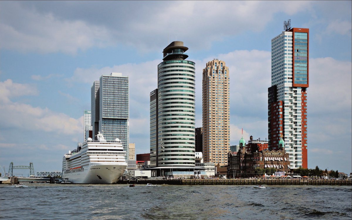 Foto van deze week 📸 Prachtig! Bedankt Jenny van Hoorn voor deze te gekke foto 😍 Heb jij ook een mooie foto van Hotel New York? Mail hem dan naar marketing@hotelnewyork.nl en wie weet posten wij hem wel als foto van de week 😊