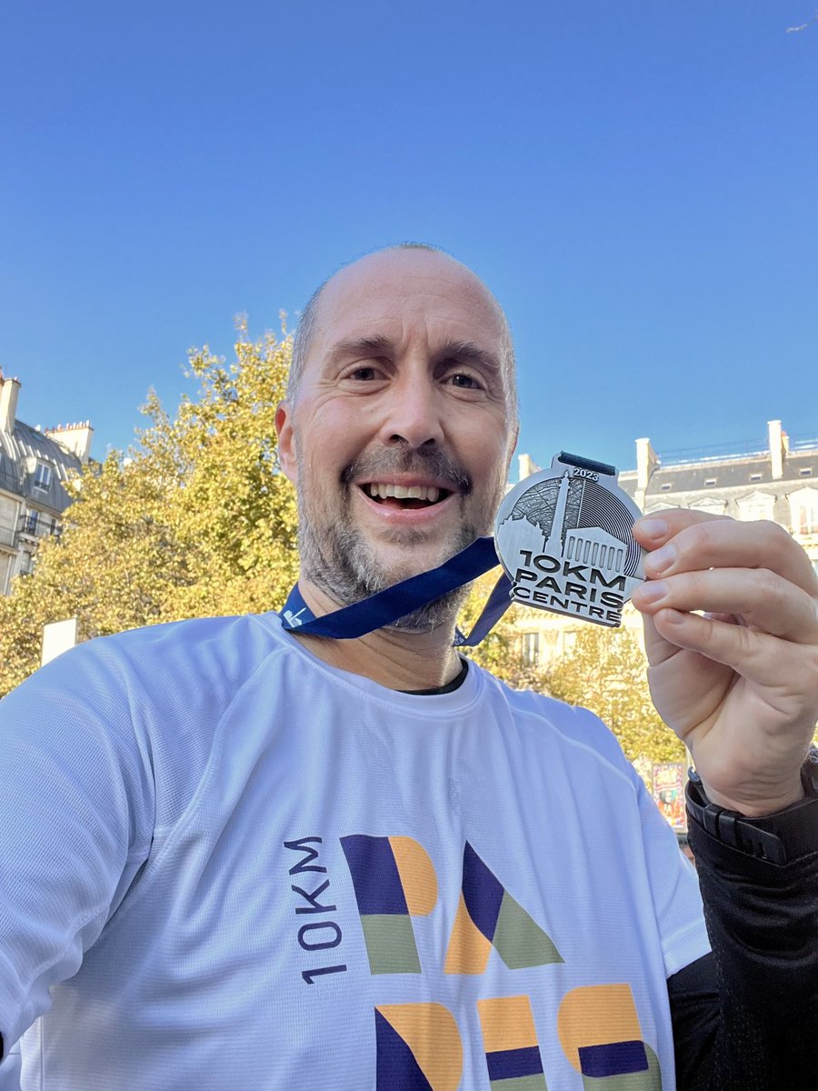 julien_moulin's tweet photo. @10kmpariscentre #10kmpariscentre #10km 49’50 #running 🏃‍♂️ #runningman #runninglove #runninglover https://t.co/m54Mbj4LwB