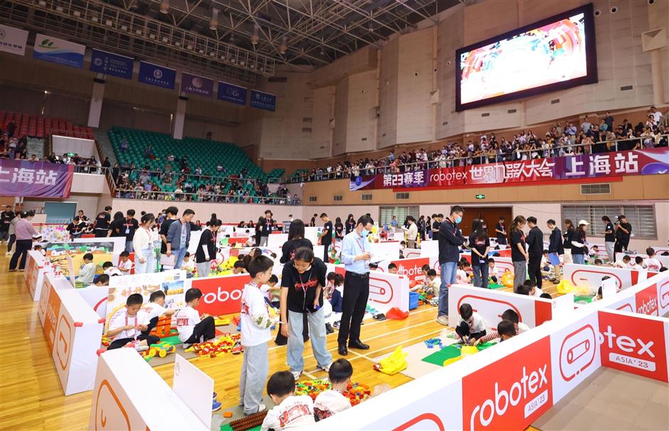 shanghaidaily's tweet photo. The curtain has risen on the 2023 #ESports Shanghai University Championship (#ESUC), the city's only self-developed eSports competition for university students.
https://t.co/ONiRUOLibg https://t.co/AKegECFcet