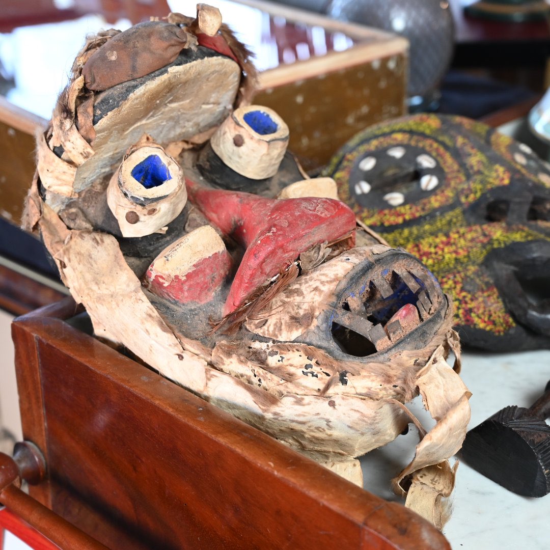 brocTG's tweet photo. 👋 que faites vous aujourd’hui ? et si vous veniez chiner !
les #brocanteur et #antiquaire de l’association seront à #montauban sur la place lalaque ☺️
🪑#chaise 🗿 🚂 #decovintage 🗄️ #ancien 🧮#meubleancien 💡#lampe #tablebasse #vinyle #tableau #livres 📽️ #objetvintage #weekend https://t.co/LYAOd48Ud7