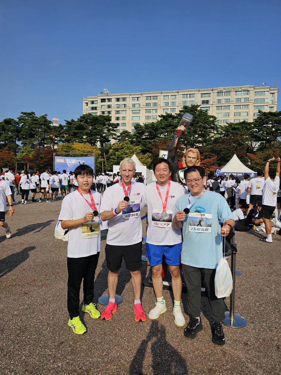 elkypoker's tweet photo. 10km #MarvelRun in Seoul, Korea 🇰🇷 
Runner's high 🤪 is such a unique feeling, reminded me I need to participate in more races 🏁 https://t.co/FFGbwtiYiB