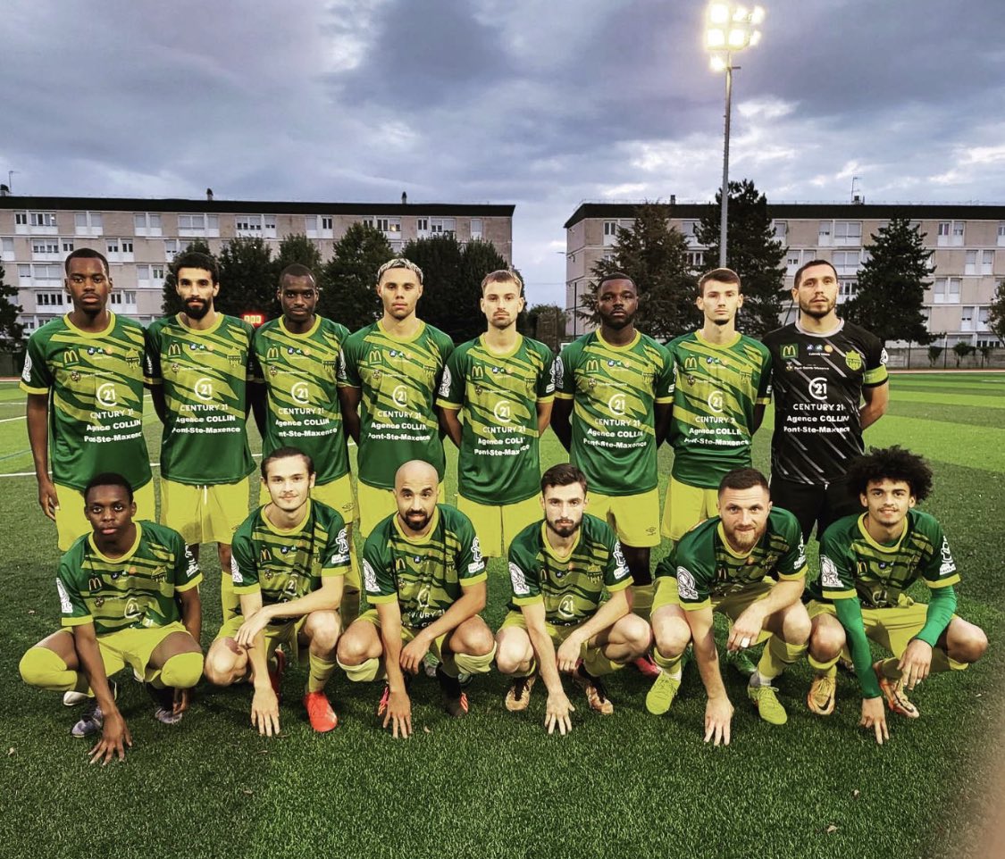 US_Pont_foot's tweet photo. Coupe de Ligue

Match à Margny les Compiègne 

Même scénario que lors du match de Coupe de France mais cette fois-ci la séance de tirs au but  aura tourné en notre faveur 🙌 (2-2 à la fin du temps réglementaire). https://t.co/850bGvakDt