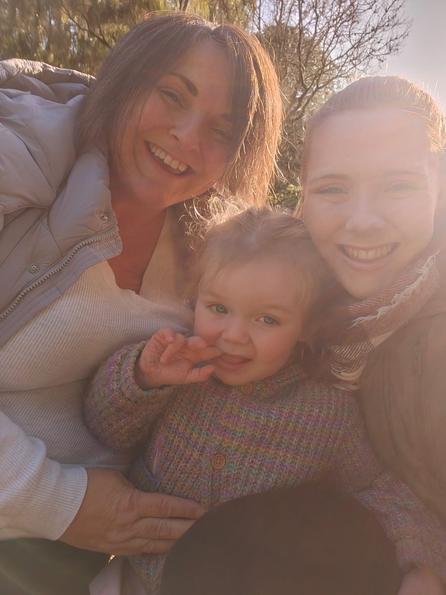 melaniemay04's tweet photo. In a chaotic world, its easy to become swamped by the craziness. Taking opps to refresh are so important.
Hope whatever you've done this weekend, you find some time for finding some enjoyment and reset!
#mindfulness #takingtimeout #readyfortheweekahead #mentalhealthmatters https://t.co/7sG1KsclD5