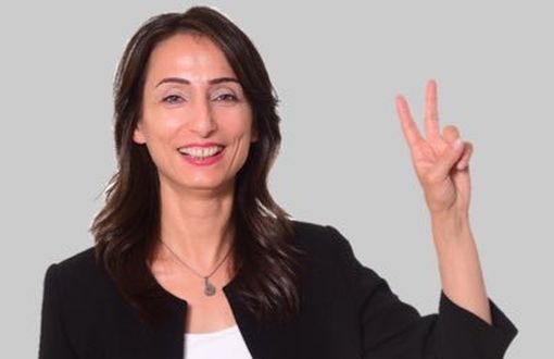 KedkarG's tweet photo. Em bi her du hevalan re jî xebitîn
Hêjane,xwedî ked in.
Di kesayeta wan de ji hemû hevalên di rêveberiya nu de dê cî bigrin re;serkeftinên bê dawî divêm û wan bi dil û can pîroz dikim.
Rêya we/me vekirî be.
#TülayHatimoğulları
#TuncerBakırhan
#PWDG https://t.co/4AXtbYNzf1
