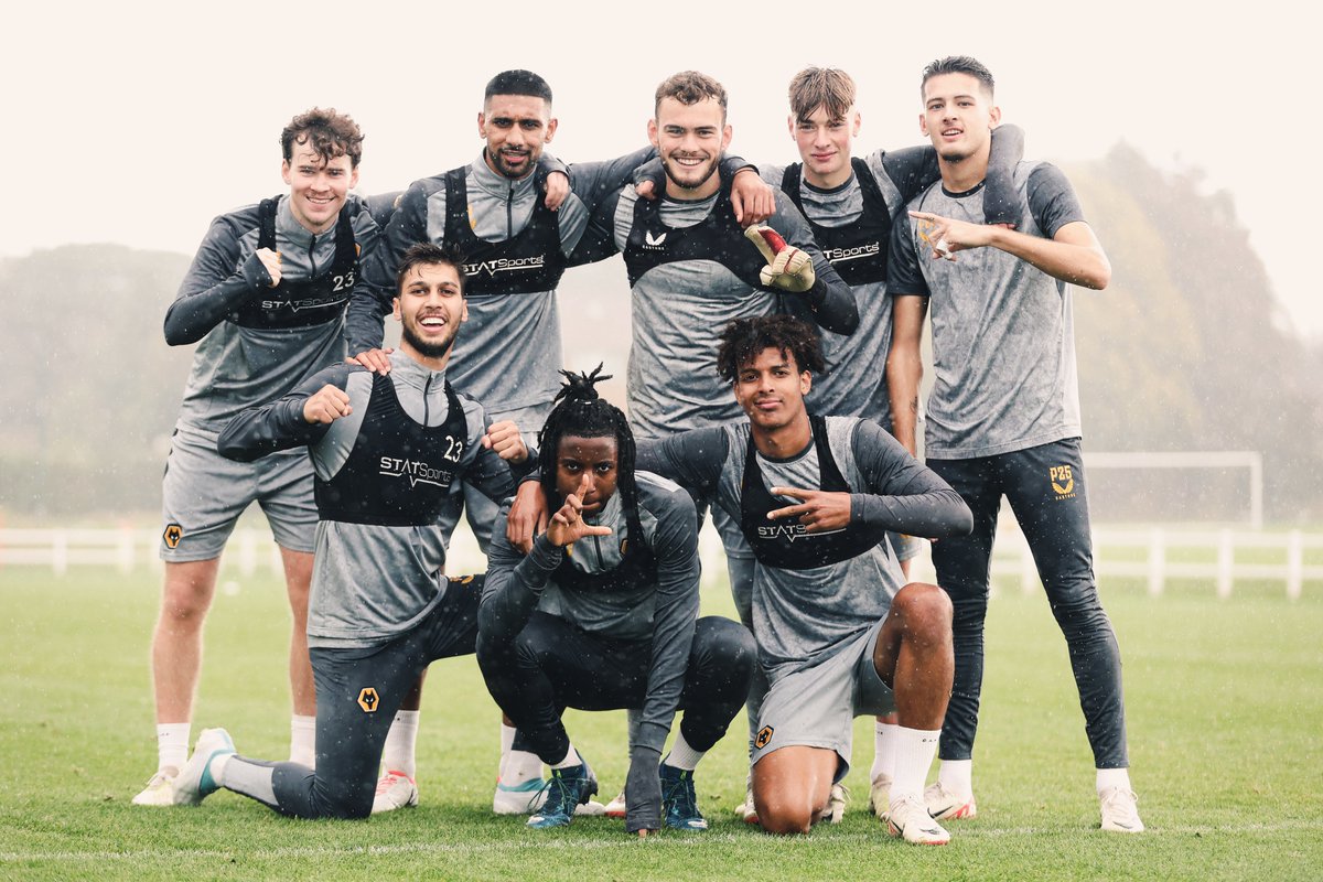 WolvesAcademy's tweet photo. 🥇🌧 https://t.co/AeW9UBIyfs