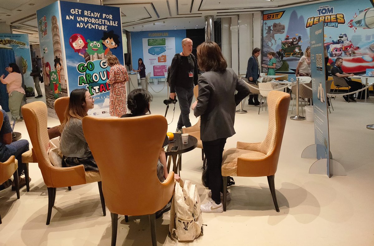 DCondeminas's tweet photo. Darrer dia del #MIPJUNIOR, però no per això menys intens pel que fa a contactes, reunions I també a l'anàlisi i selecció de continguts a la sala de visionaments.
#content #anime #animation #kids #young #television #OTT #VSoD #FASTTV #VoD #MIPJUNIOR2023 https://t.co/Gb9lqVsSyx