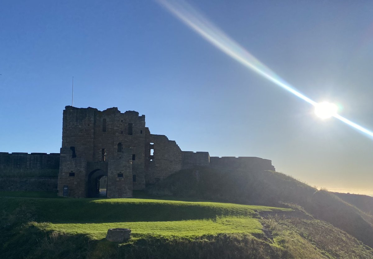 So lucky to live in such a beautiful part of the country. 
#Tynemouth #coast  #castle