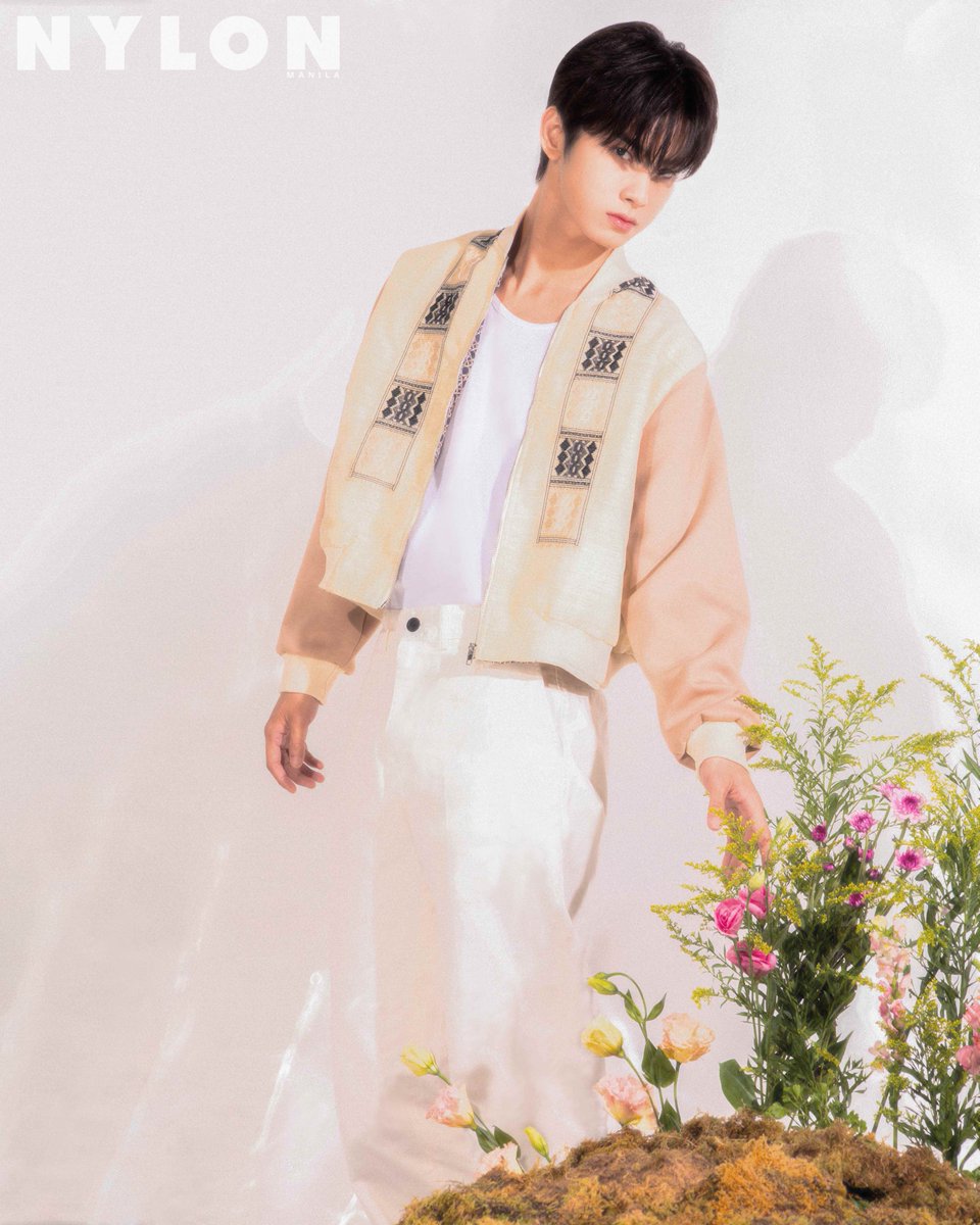 NYLONManila's tweet photo. From stage to screen, #Kyler is living the dream with #HORI7ON as he further imporves and hones his artistic talents.  Read the full cover story here: https://t.co/djanaSnh6s 

#NYLONManilaPresentsHORI7ON https://t.co/UpmMeiNke6