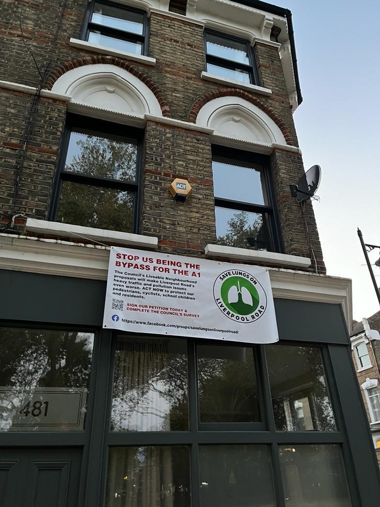 Liverpool Road Clean Air 💙 tweet media