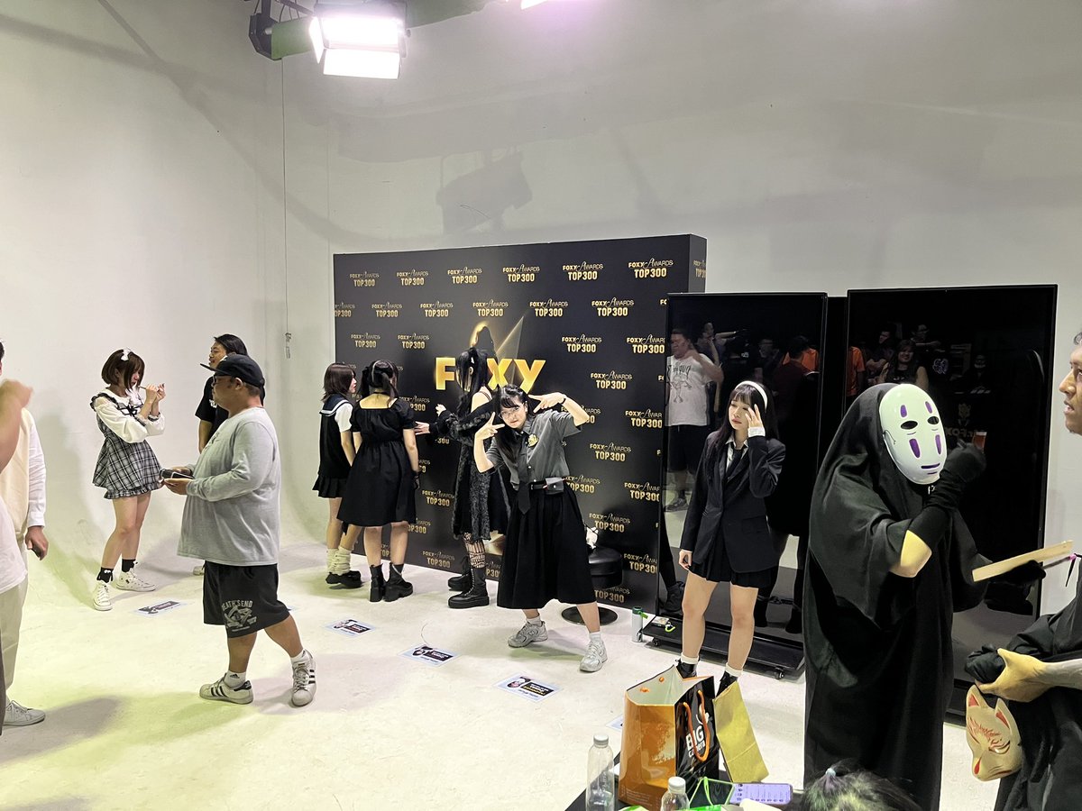 akirakuroidol's tweet photo. Aidoru Matsuri #11 The Dark World บุปังเปิดแล้วค่า~
เจอกันที่ Playgirl Studio (Studio 1) นะคะ
15.00 - 16.30 : 2ShotCheki Session
#AidoruMatsuri #AidoruMatsuri11 #MrFox #MrFoxLiveHouse #Asiaidols #AKIRAKURØ #akirakuro #AKR https://t.co/D8rwJOA7s8