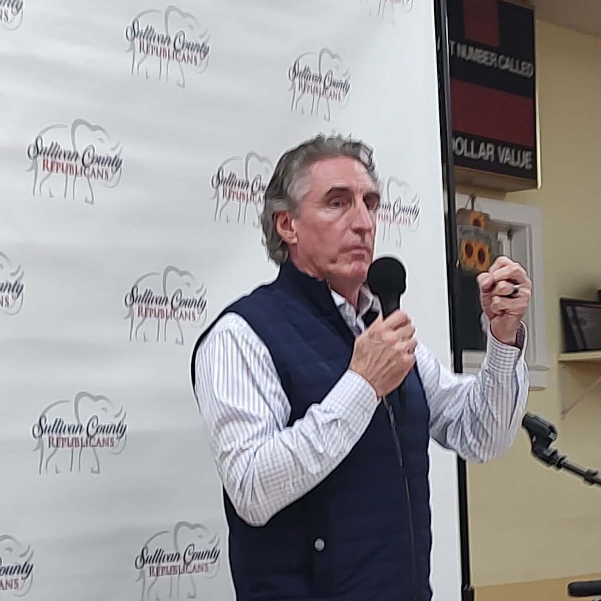 SullivanNHGOP's tweet photo. SCGOP Harvest Dinner with presidential candidates Doug Burgum and Ryan Binkley and NH Gubernatorial Candidate Kelly Ayotte. https://t.co/bqSAW76GFU