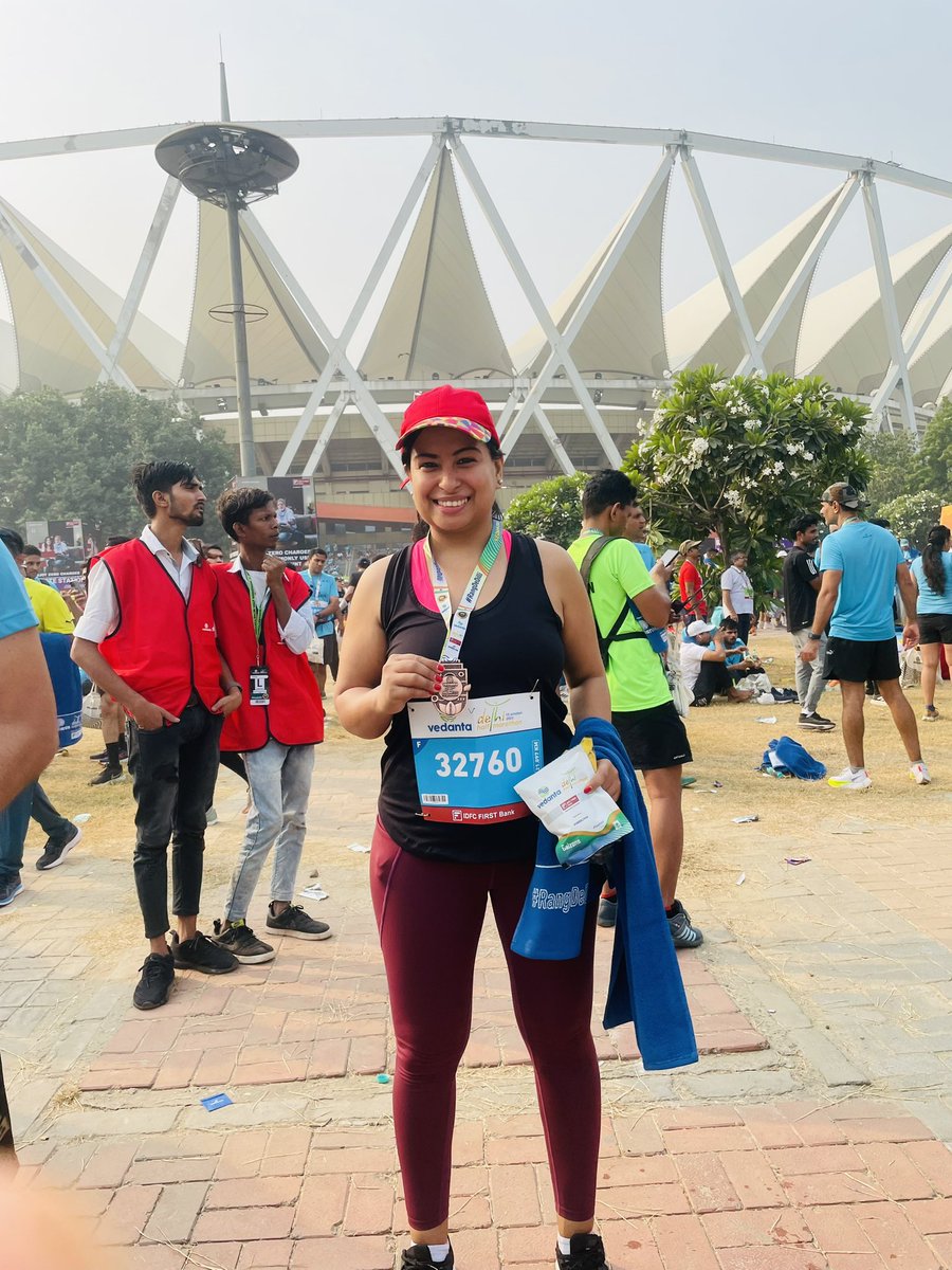 renubisht27's tweet image. Successfully finished my half marathon within unexpected time . A goal which looked tough 15 days ago, looked great and easy today #VedantaDHM23 #delhihalfmarathon #vdhm23 #rangdedilli