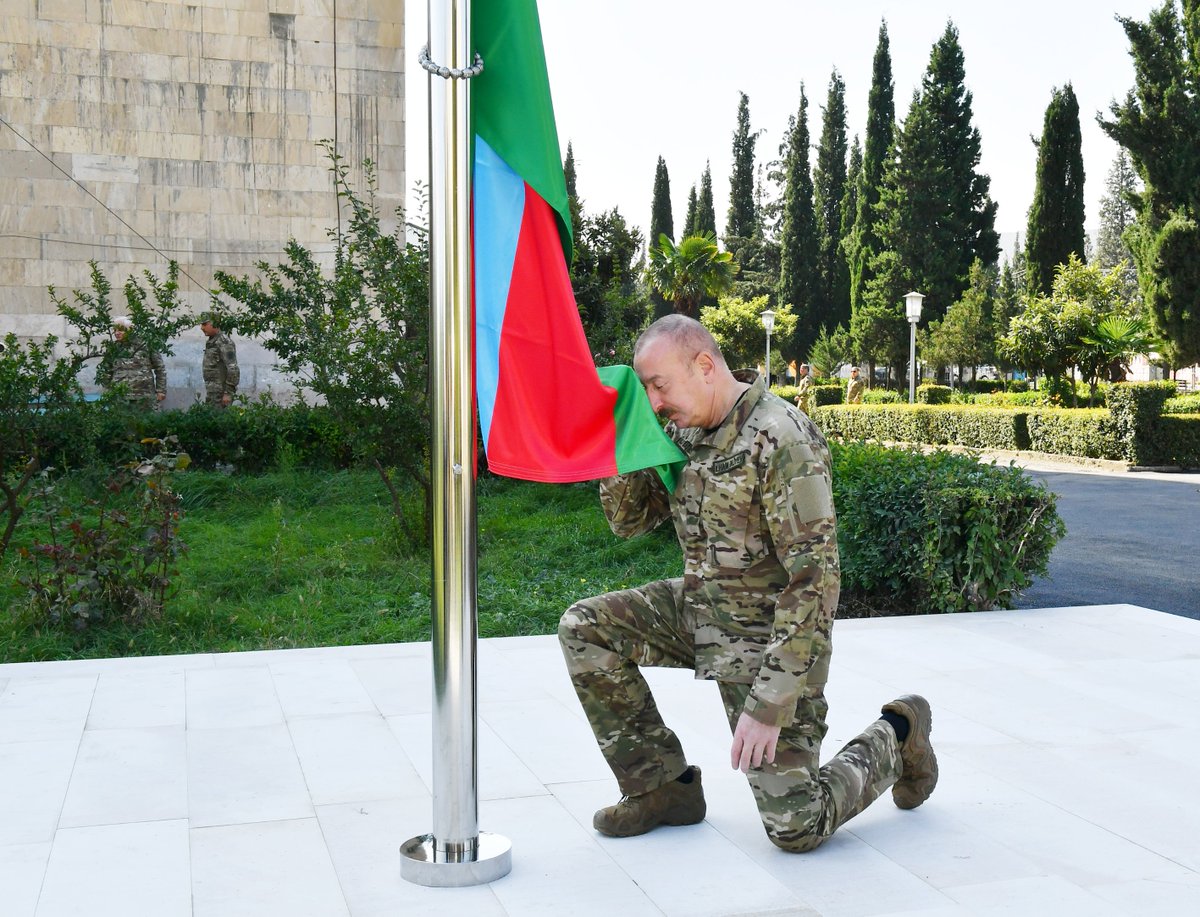 presidentaz tweet picture