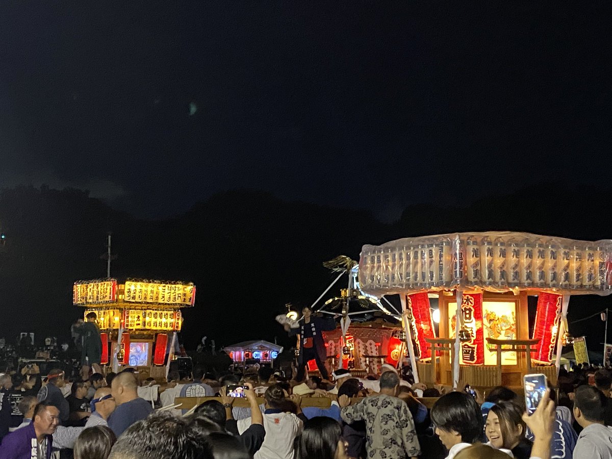 1983spacer's tweet photo. 本日は愛川町の夏祭りです！
夏祭り⁈延期でこの時期なのかな🤔
河川敷でやってます。 https://t.co/4GWCg7z561