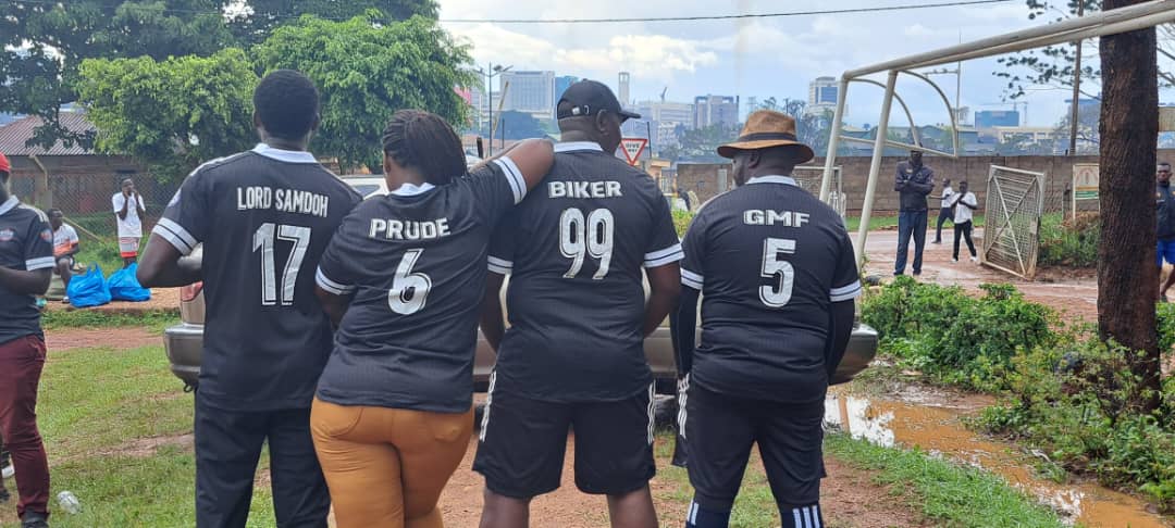 Kwonka shi let me ask an ask <a href="/Lordsamdoh/">Lord Samdoh</a> our captain No. 17 Nyash okwe nibagigambahoki?? #Omwegyemure #Tuzekuzuriza