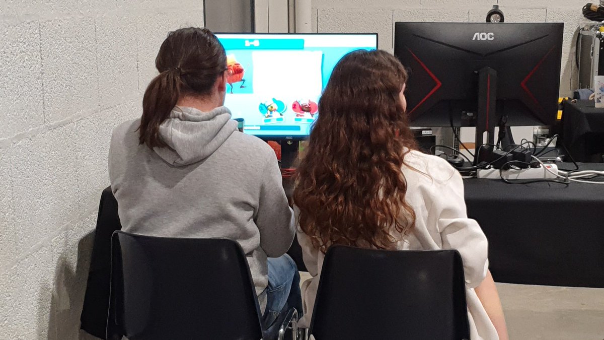 Le tournoi familial sur #Overcooked2 🏆 se poursuit ! 
En famille ou entres amis, les participant tentent de faire le meilleur score possible pour remporter de nombreux lots 🎁 !

#LHN2023