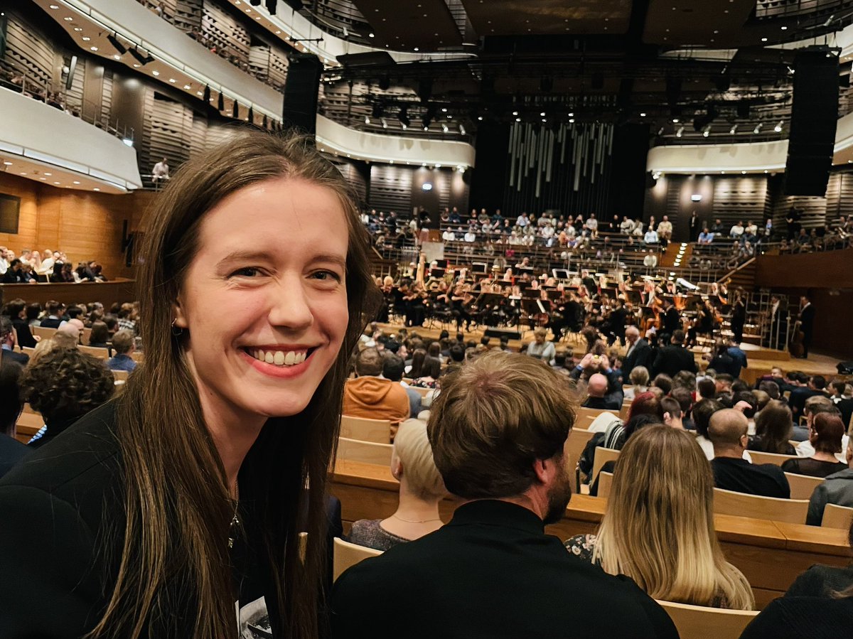 machina_city's tweet photo. #finalsymphonycontest
@FinalFantasy @GameMusicFestiv @vgmconcerts @NFM_Wro
My fav from FF?
Main Theme of FF7. Each time I hear it, I feel the same sense of heroism, freedom and uncertainty that I felt when I was 7yo and I’ve just heard it. And it was nice to leave Midgar too 🏍️ https://t.co/qMas3VWKKf