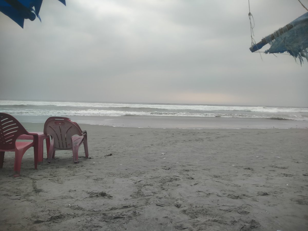 Deru Ombak Pantai Panjang BENGKULU