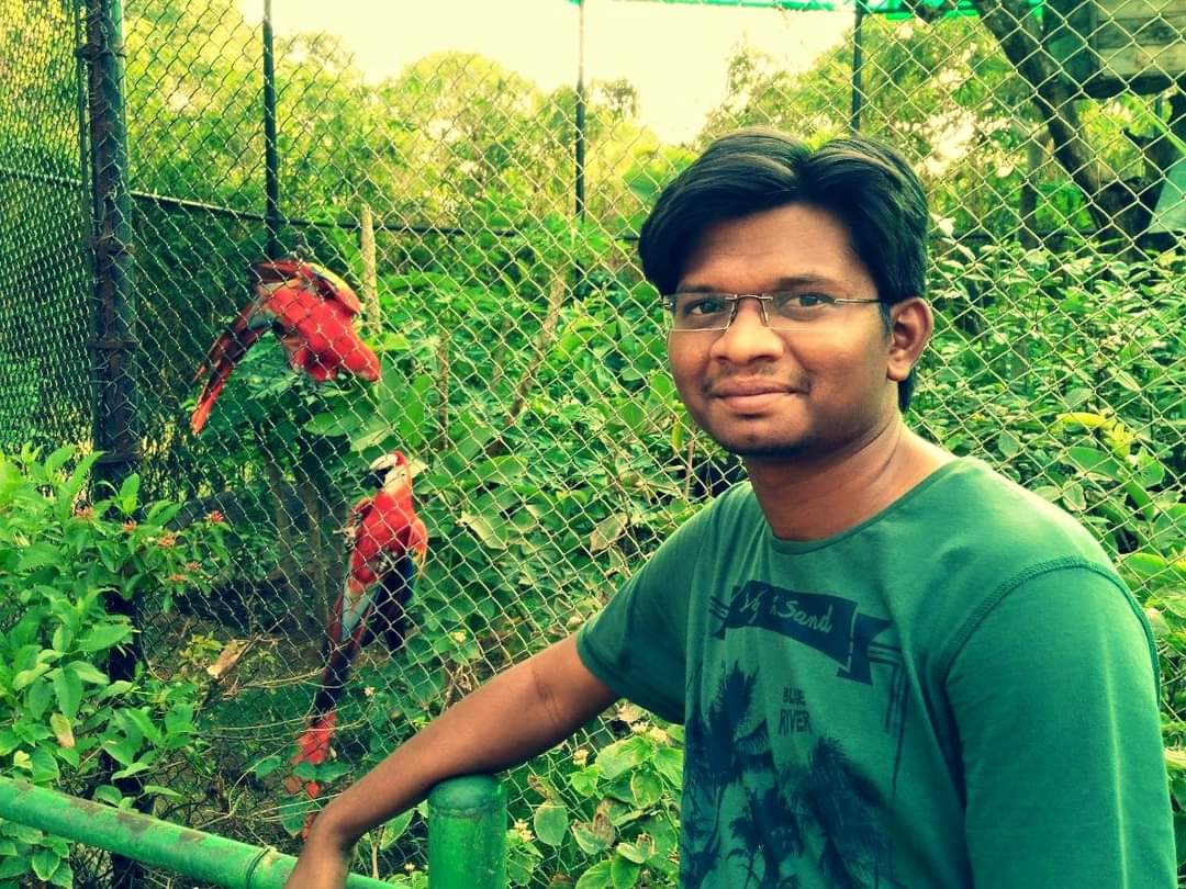 #Throwbackpicture 8 years back at #Nehruzoologicalpark , #Hyderabad ..#pictures..
#Memories
#NaturePhotograhpy 
#Birds
#Greenary