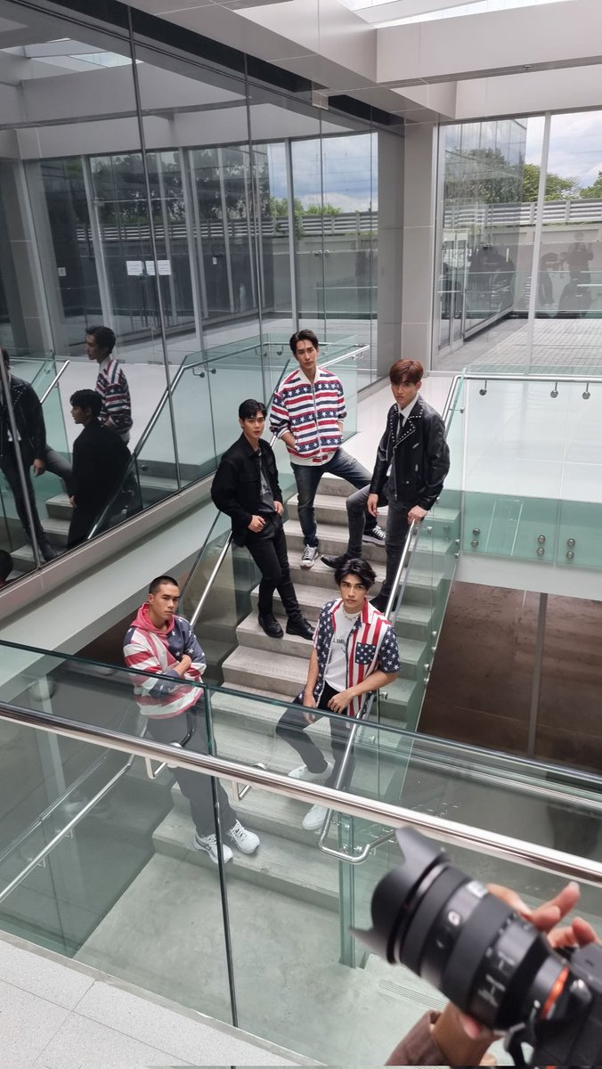 PoOPLiaw's tweet image. 😎
#ManGuMagazineXSnapProject
.
#SnapProject
#โอห์มไง #OhmThitiwat
#Tawannawin #Poomphuripan 
#Guidekantapon #Atomnathaphop