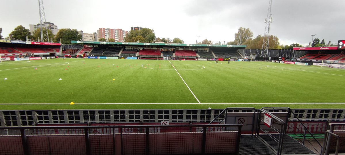 MarcelF's tweet image. Mijn dochters eerste opwachting als mascotte bij #excfey