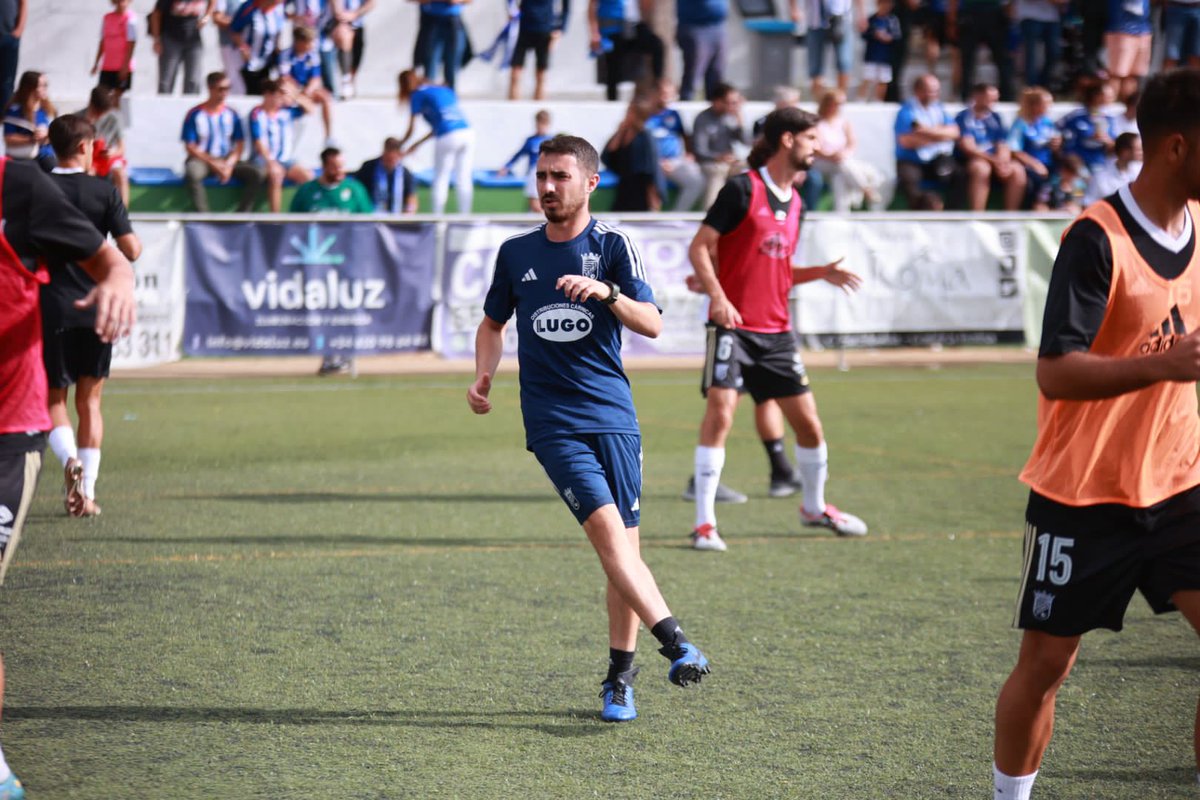 🔥 ¡Calientan los nuestros sobre el tapete artificial!

© @cristogarciaph

#ConilXerez | #TerceraRFEF